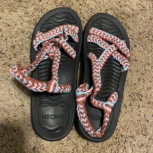 Megnya Sandals